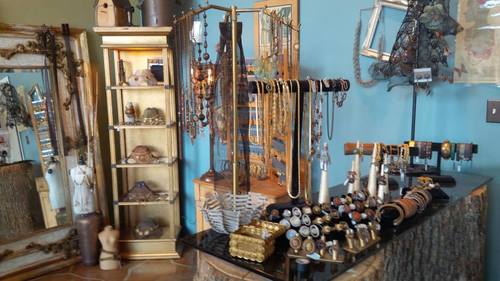 Slide_shop_inside