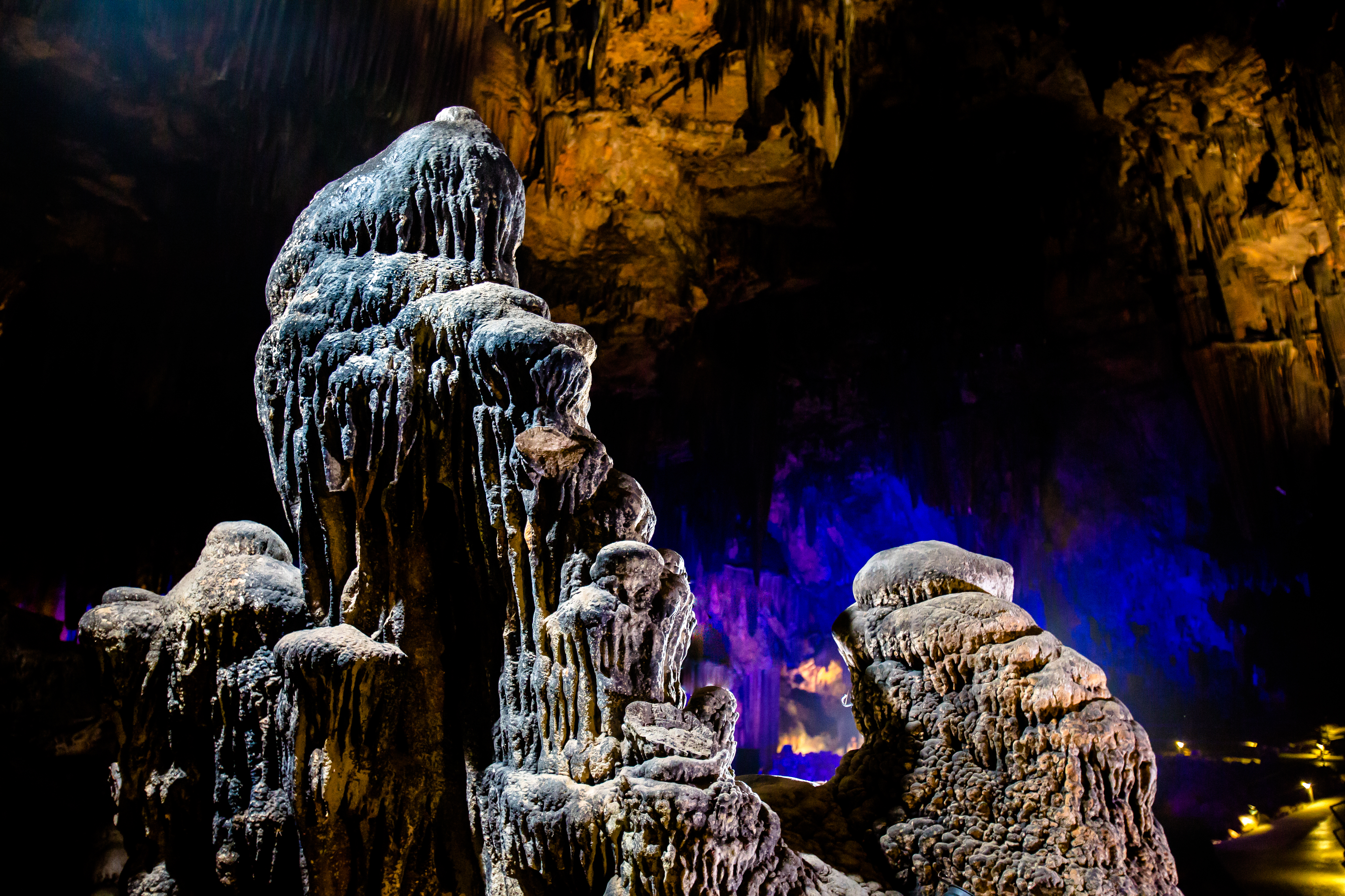 Majestic Caverns