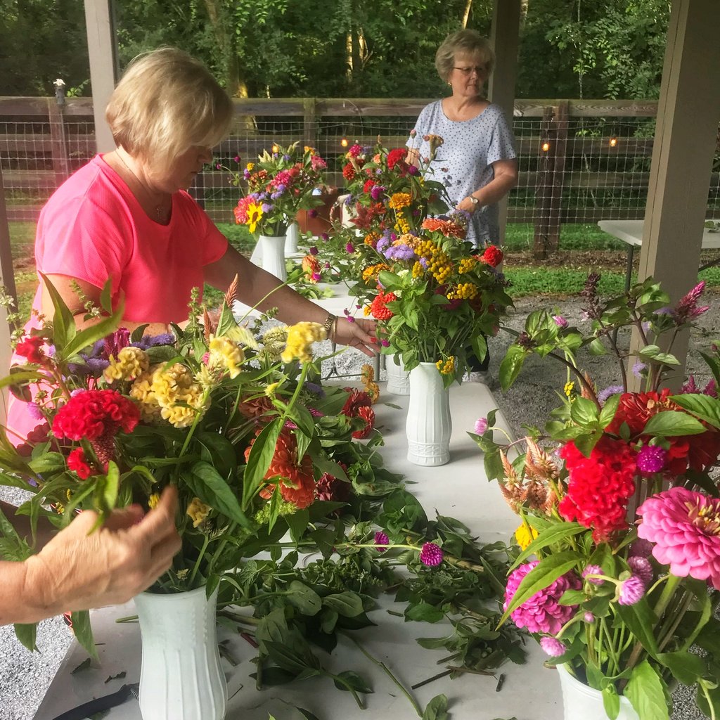 1818 Farms Bloom Stroll and Bouquet Workshop
