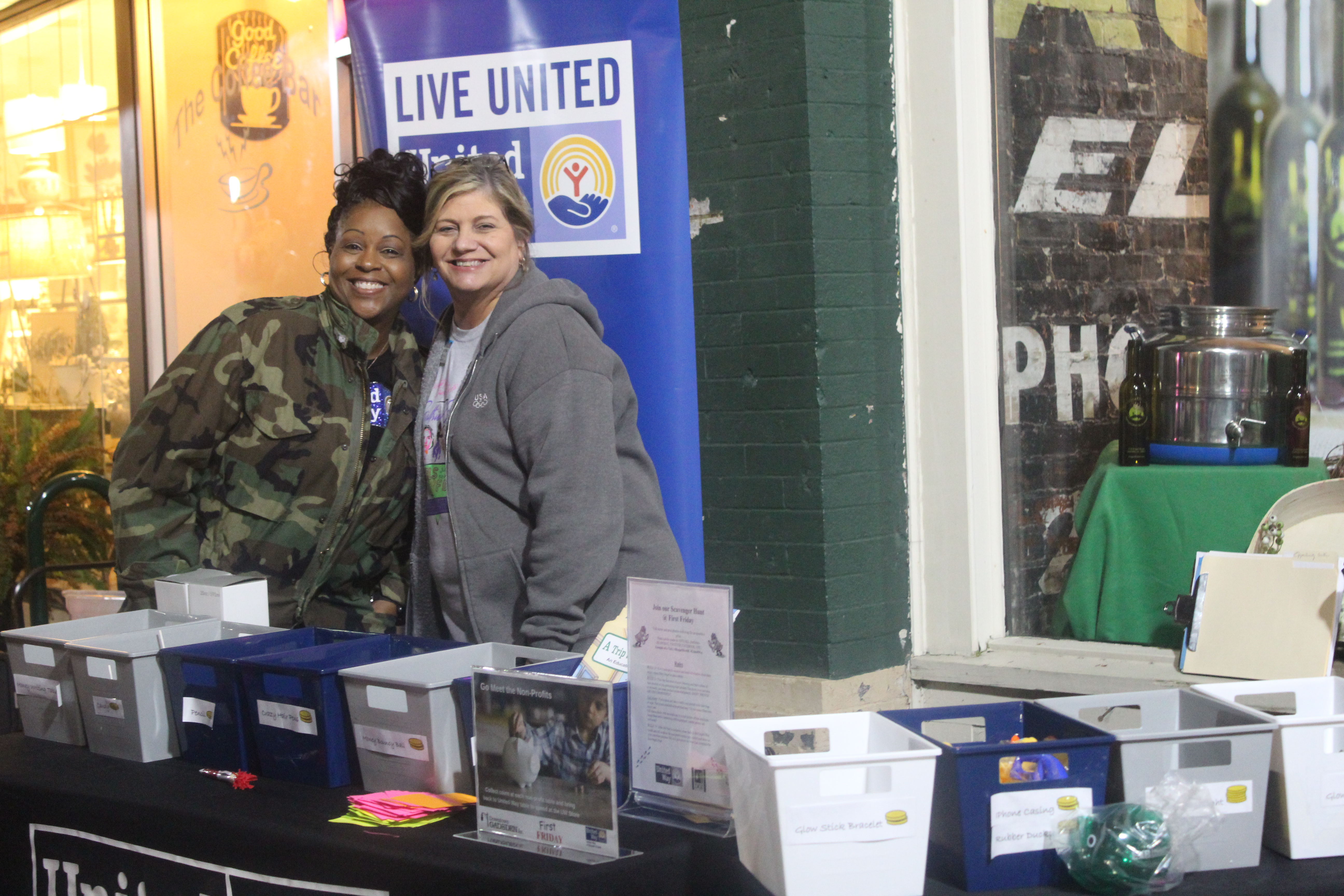 Downtown Gadsden Gives Back