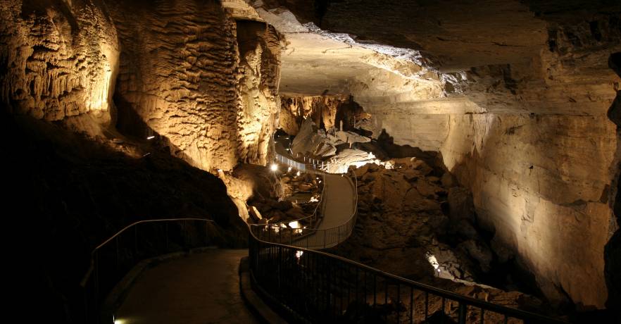 Cathedral Caverns State Park