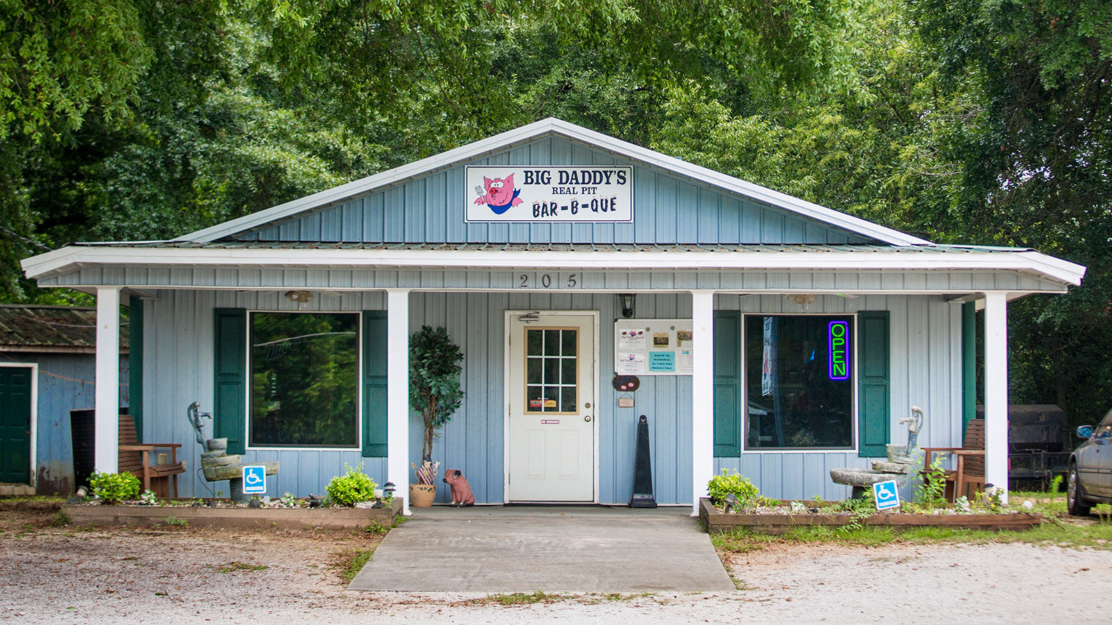 Big daddy's outlet barbecue