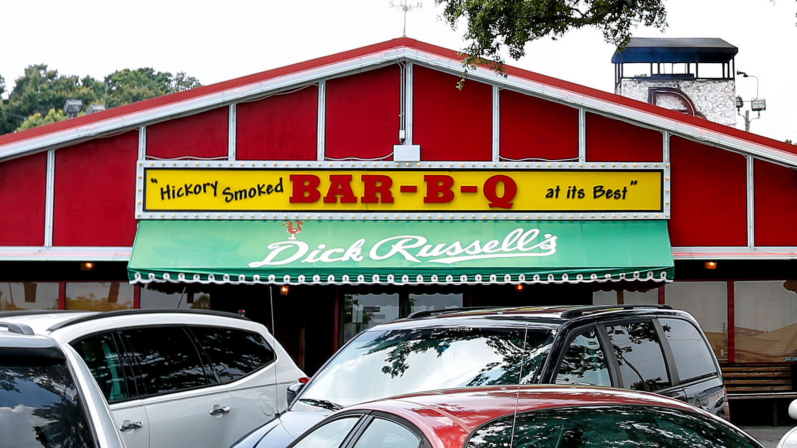 Dick Russell's Bar-B-Q