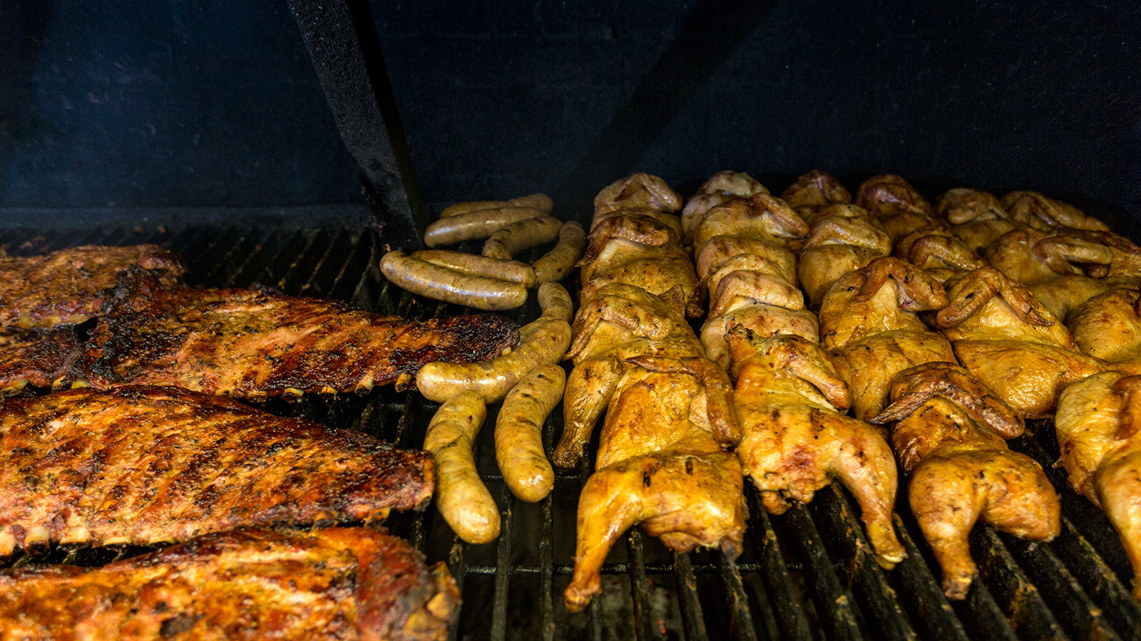 Full Moon Bar-B-Que
