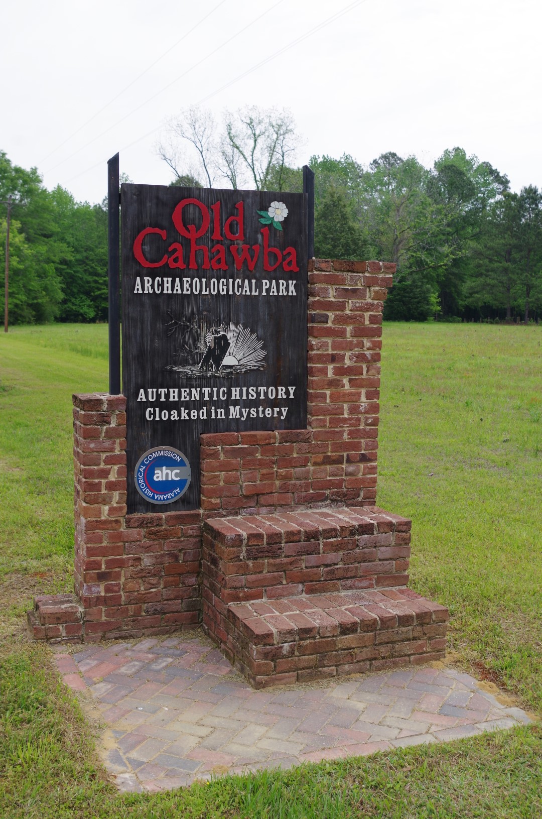 https://alabama-travel.s3.amazonaws.com/partners-uploads/photo/image/62b1ed5847495400094a2024/Parkentrancesign_front_300dpi(Large).JPG