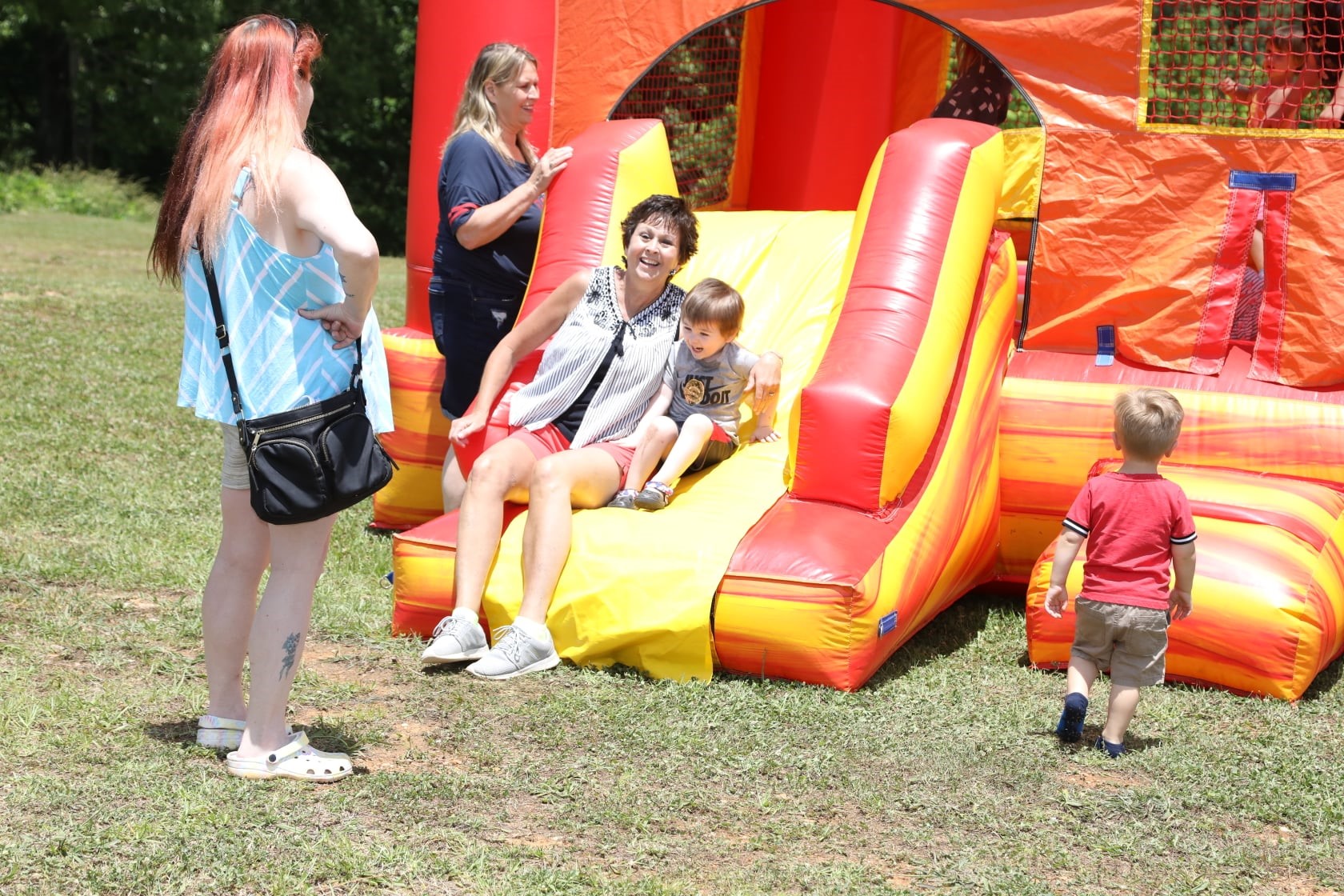 https://alabama-travel.s3.amazonaws.com/partners-uploads/photo/image/6448486ea2a1400008381c47/BouncyHouses.jpeg