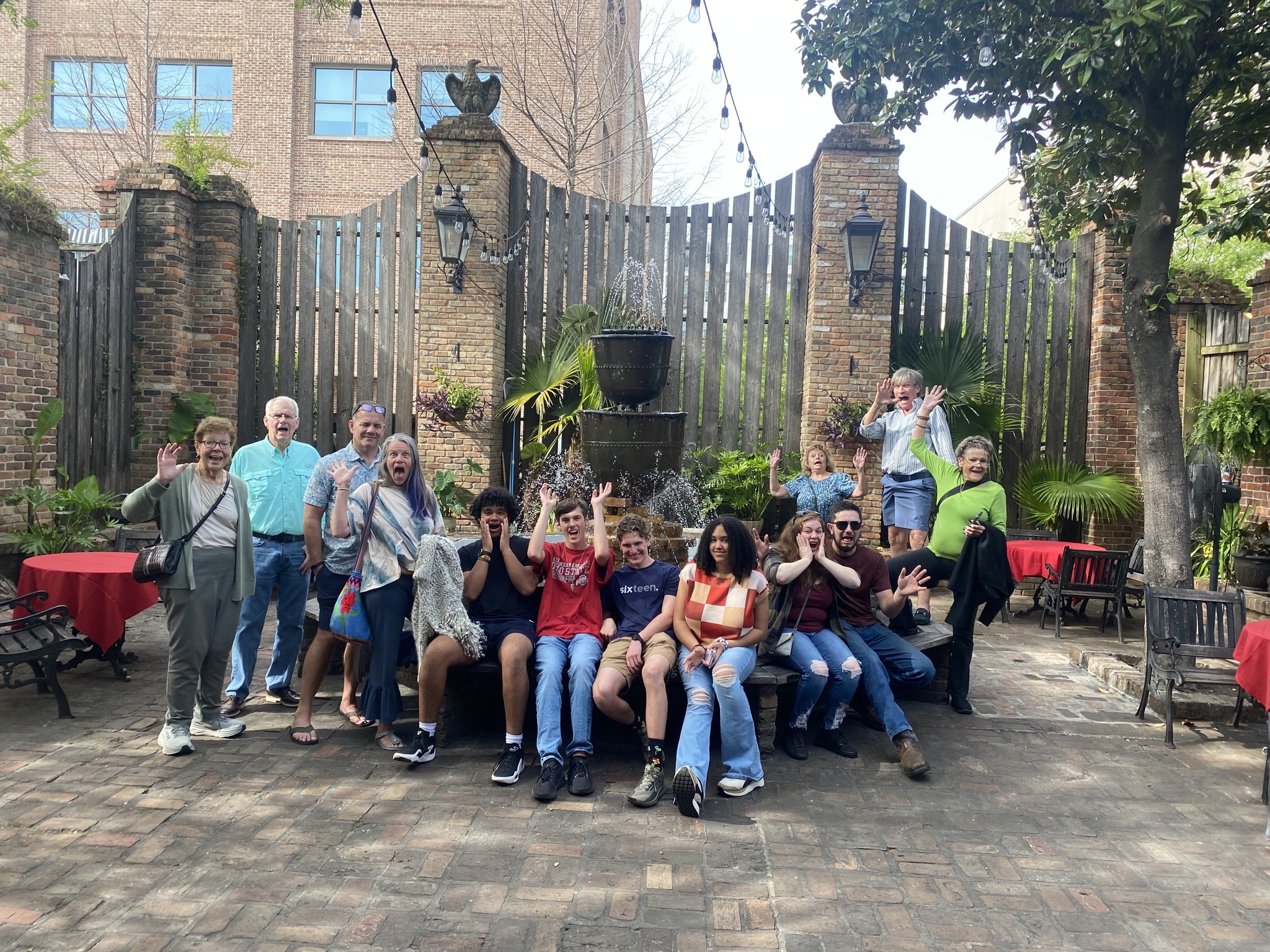 https://alabama-travel.s3.amazonaws.com/partners-uploads/photo/image/67eb00101c17370008285eae/487306039_10228557085932294_5333820041961422407_n.jpg