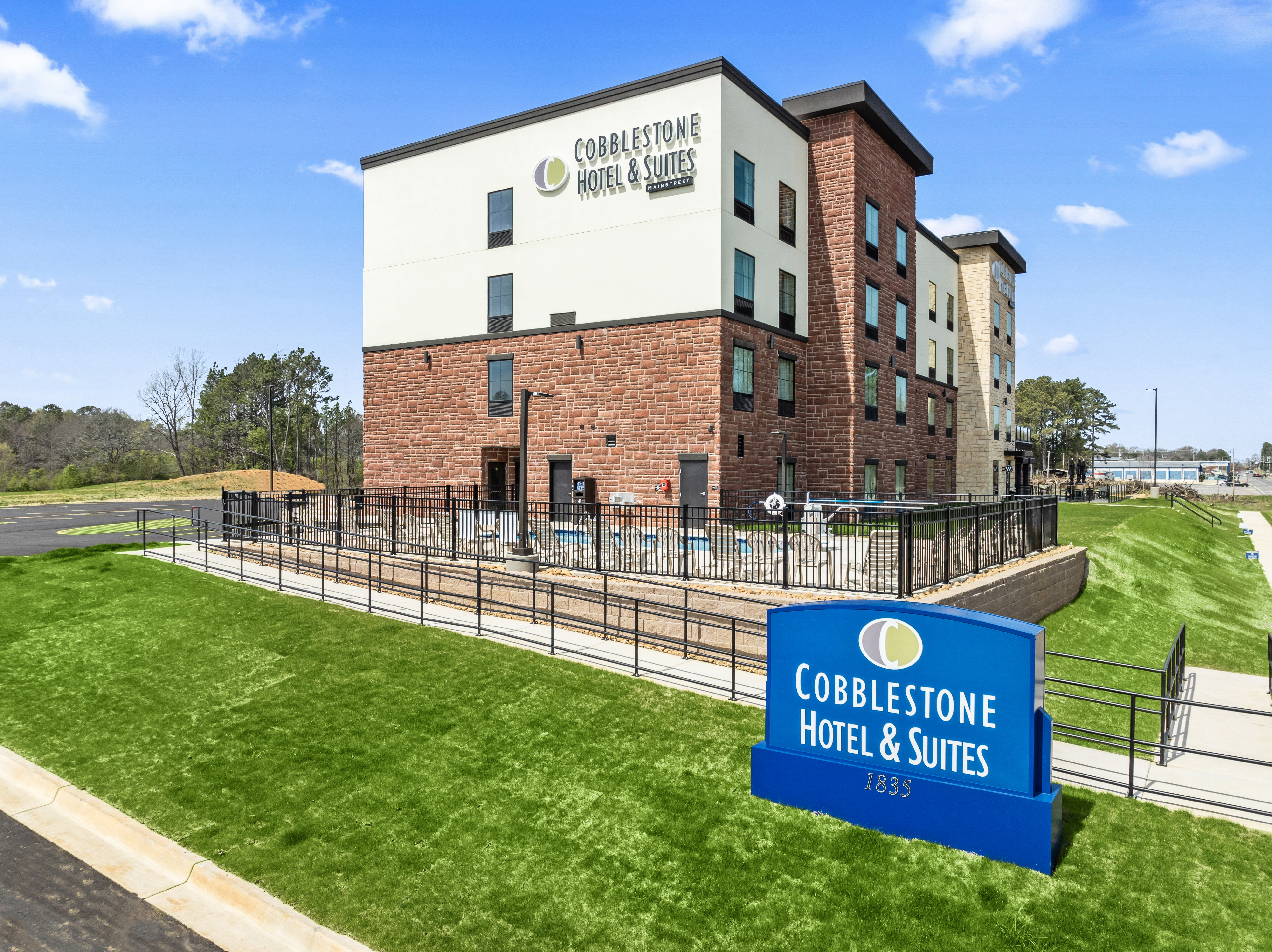 Cobblestone Hotel & Suites Main Street- Cullman