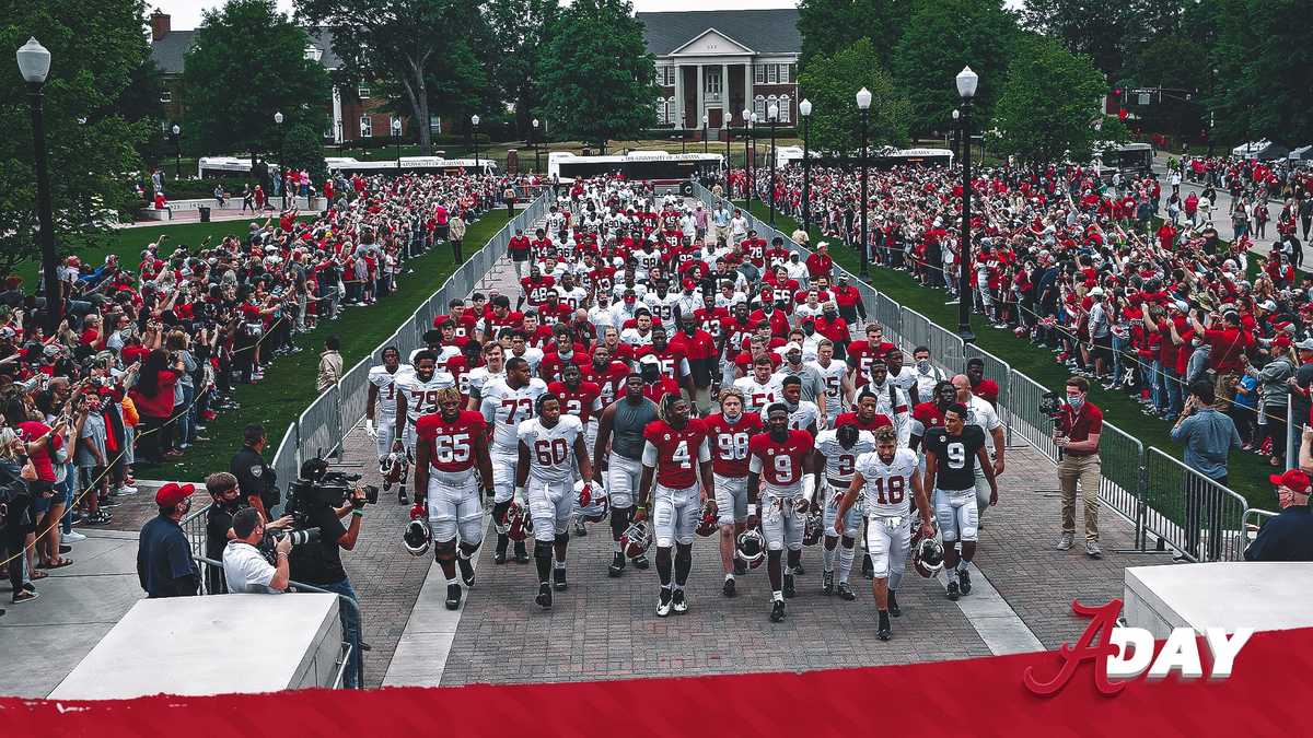 https://alabama-travel.s3.amazonaws.com/partners-uploads/photo/image/69aee577e821540002a4a8d9/alabama-football-aday-1618678813.jpg