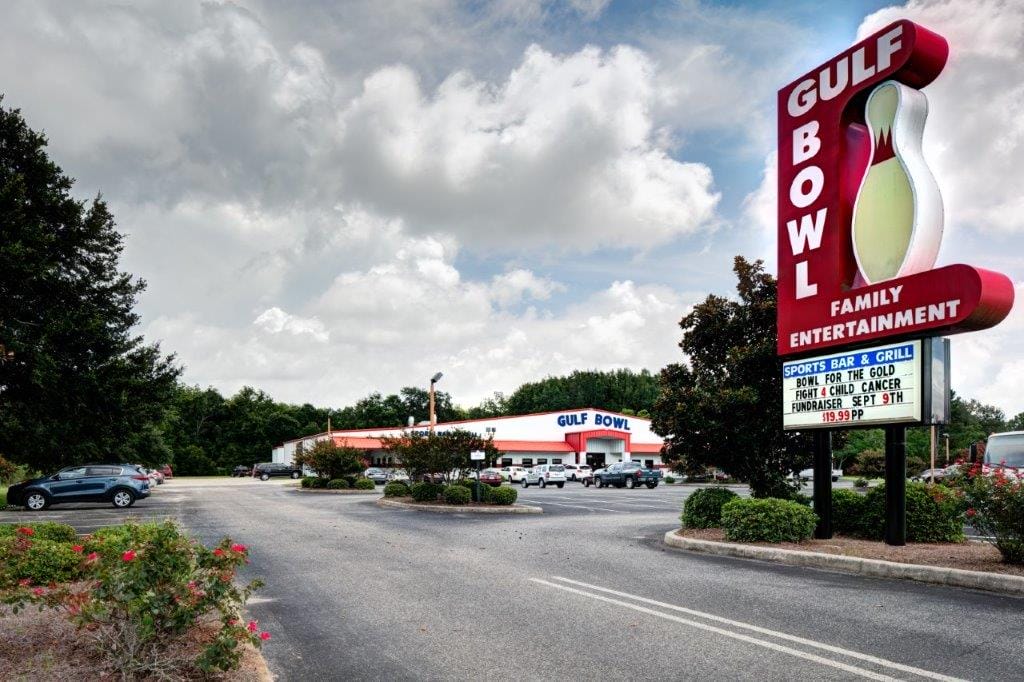 Gulf Bowl Family Entertainment Center