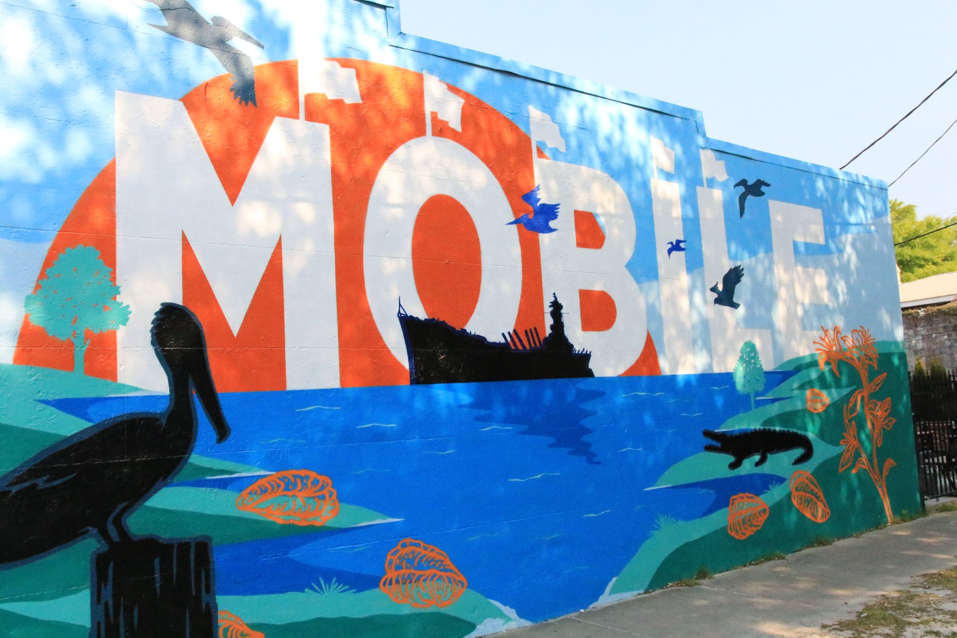 https://alabama-travel.s3.amazonaws.com/partners-uploads/photo/image/6a738edfb6b7e7000242b425/MobileMural.jpg