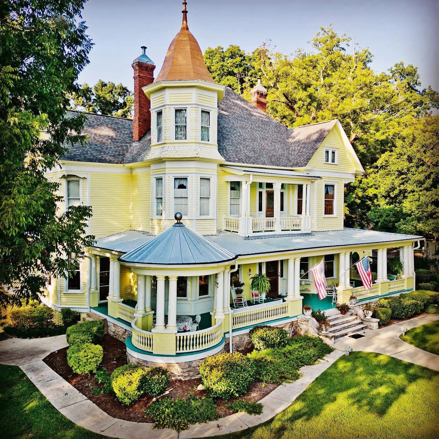Mistletoe Bough Bed & Breakfast